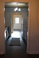 Building Photo - 124 Oak Park Ct