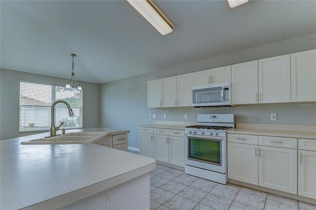 Building Photo - 30305 Ingalls Ct