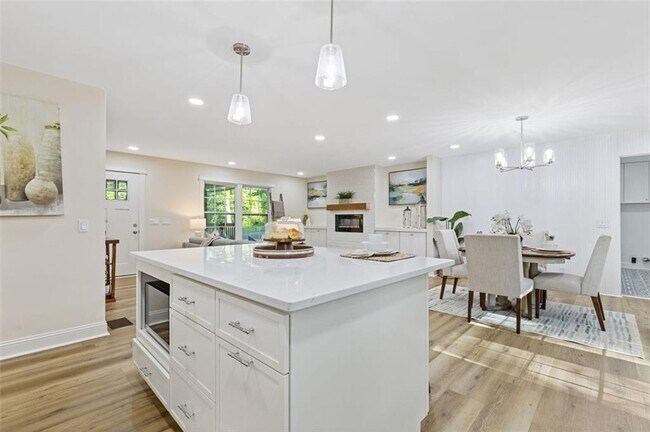 Building Photo - 2856 Bay Leaf Dr SE