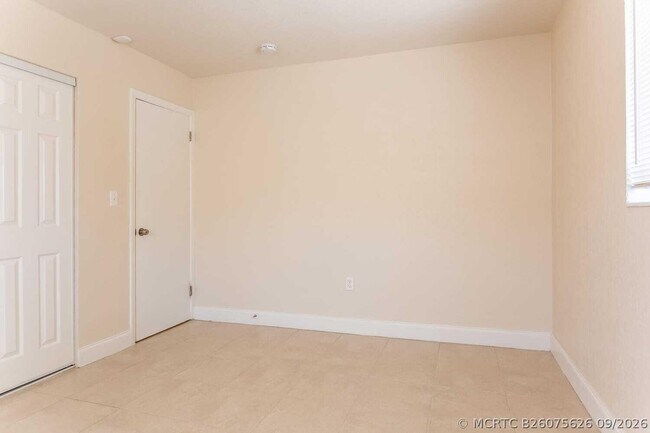 Building Photo - 441 Dionne Dr