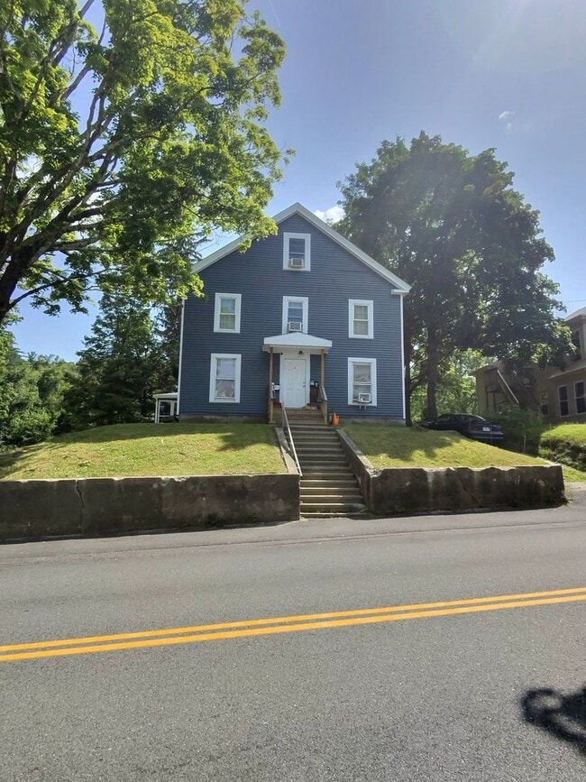 Building Photo - 1181 Chestnut St