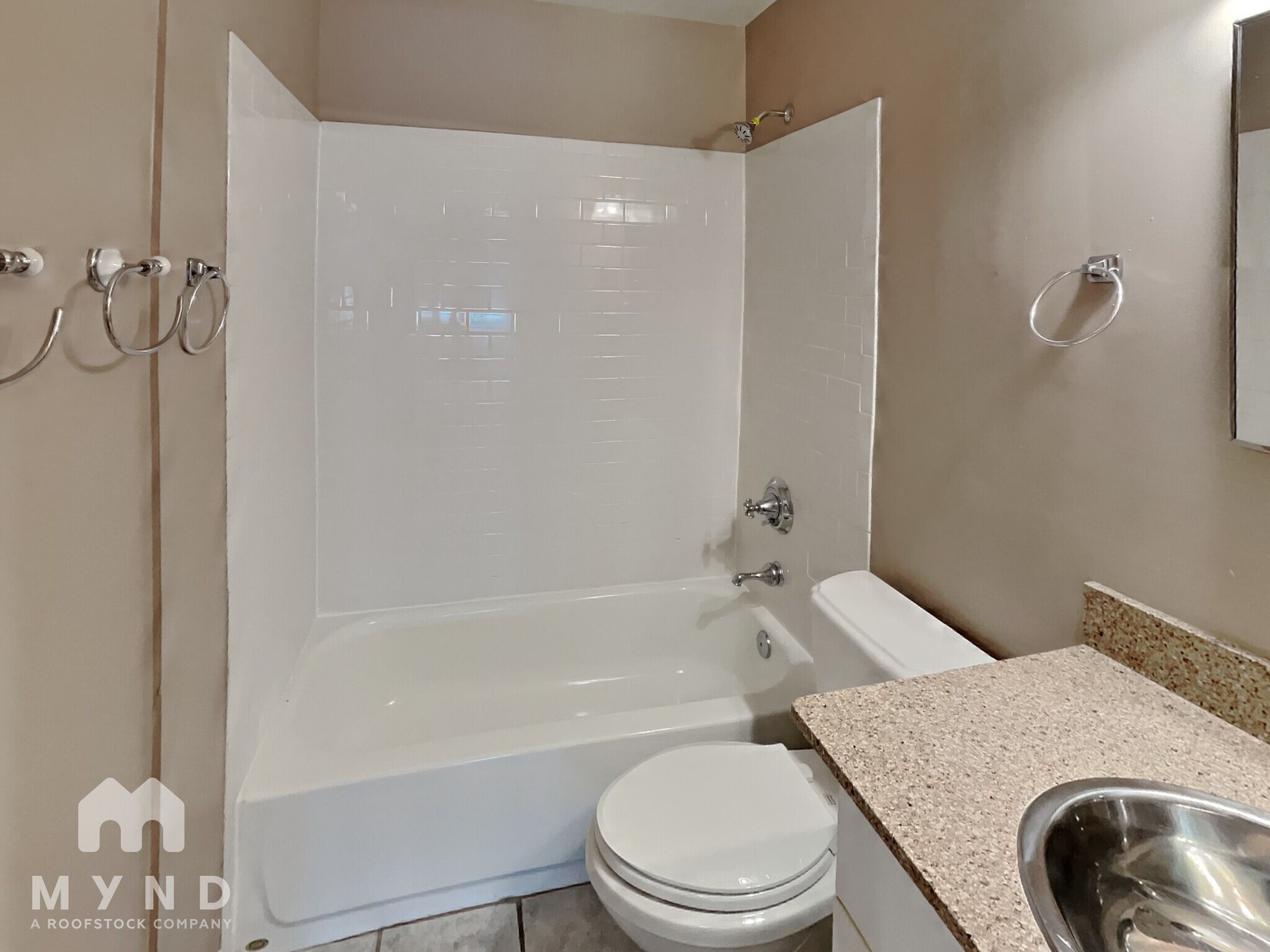 Building Photo - 326 Nelson St SW