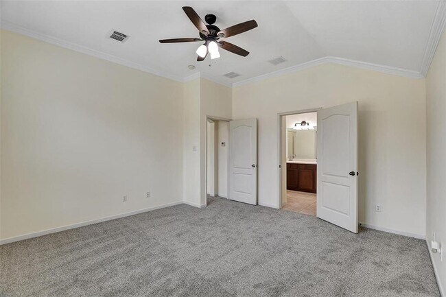 Building Photo - 18902 Knobby Oaks Pl