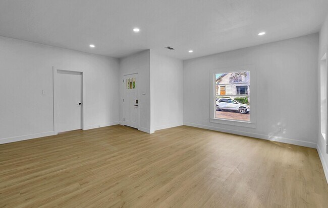 Building Photo - Newly Remodeled 4BD 2BA Home in Waco