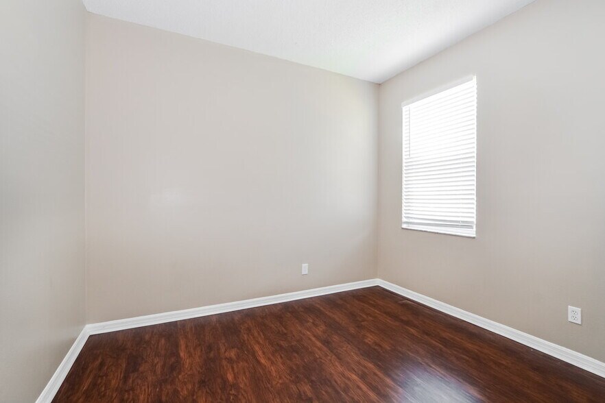 Building Photo - 4059 Boca Woods Dr