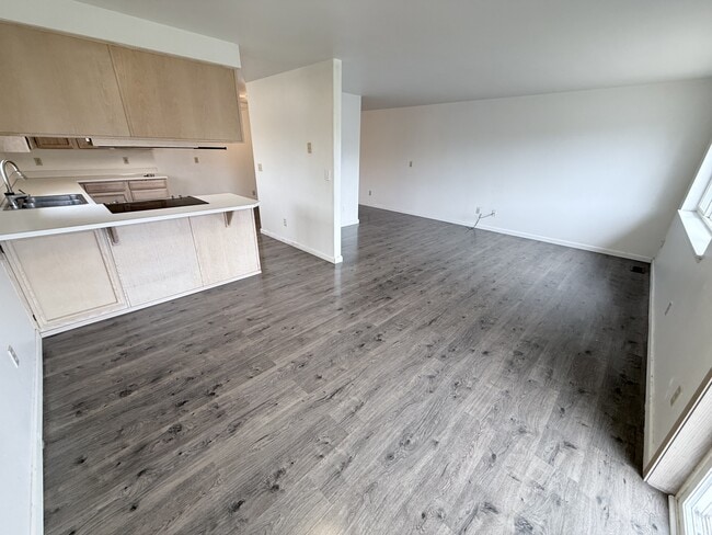 Building Photo - 2731 176th St NE