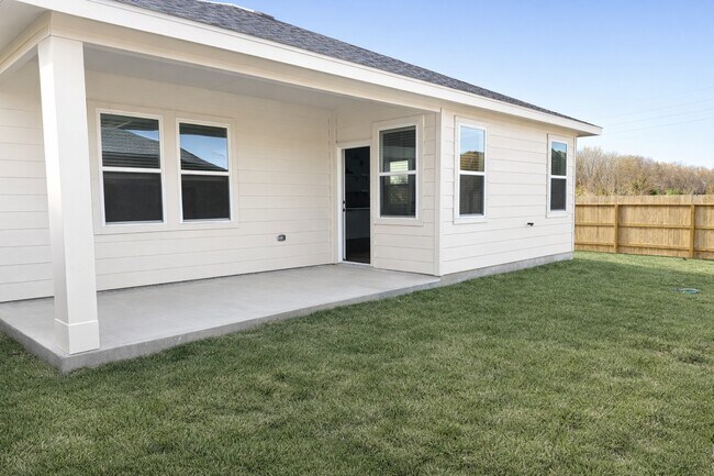 Building Photo - 8438 Bay Rdg Cir