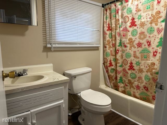 Building Photo - 2 br, 1 bath House - 1015 Cranbrook St 1015