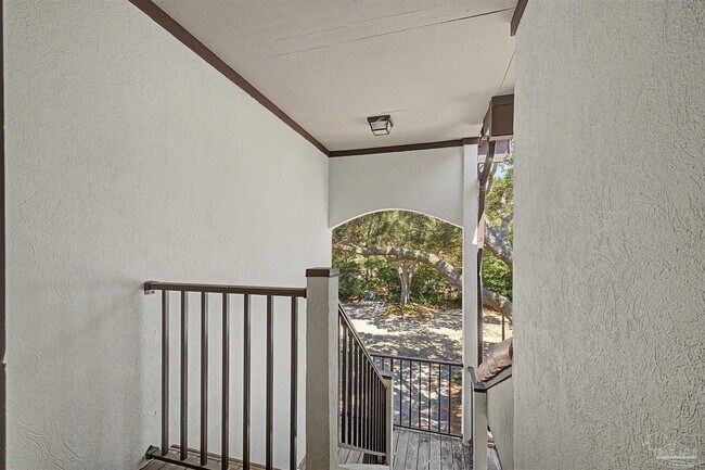 Building Photo - 42 Baybridge Dr