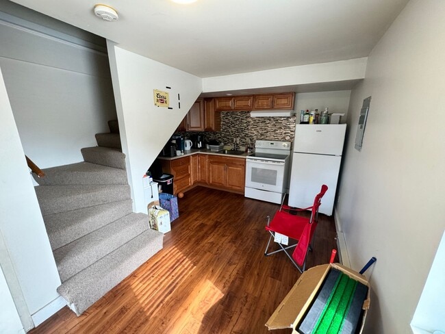 Building Photo - 310 Belchertown Rd