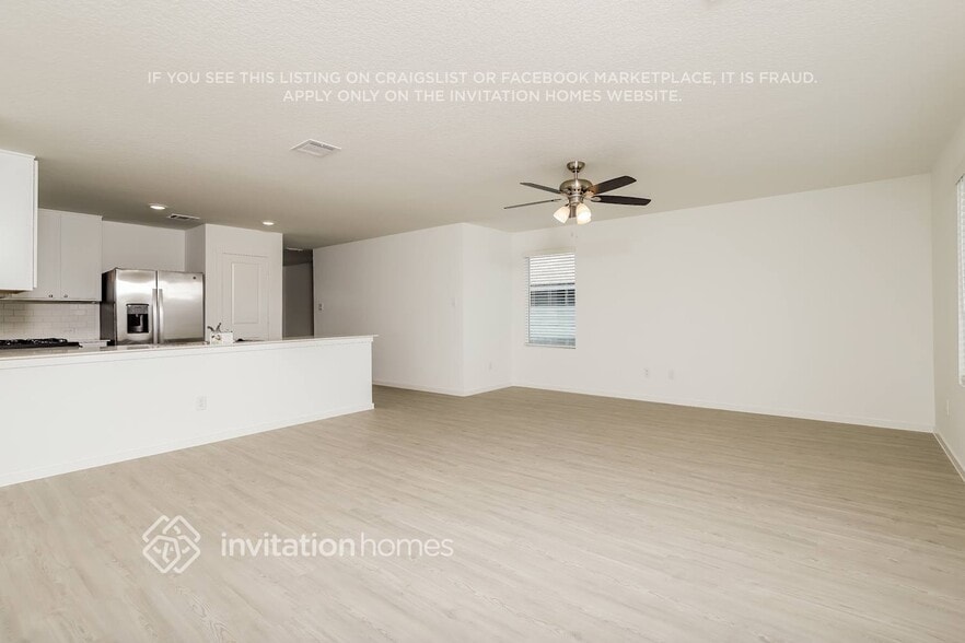 Building Photo - 3306 Rock Ml Dm