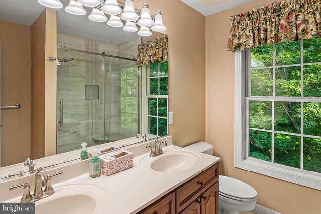 Building Photo - 3689 N Carolina Ave