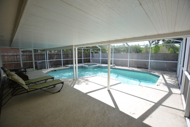 Building Photo - 6314 Eaglebrook Ave