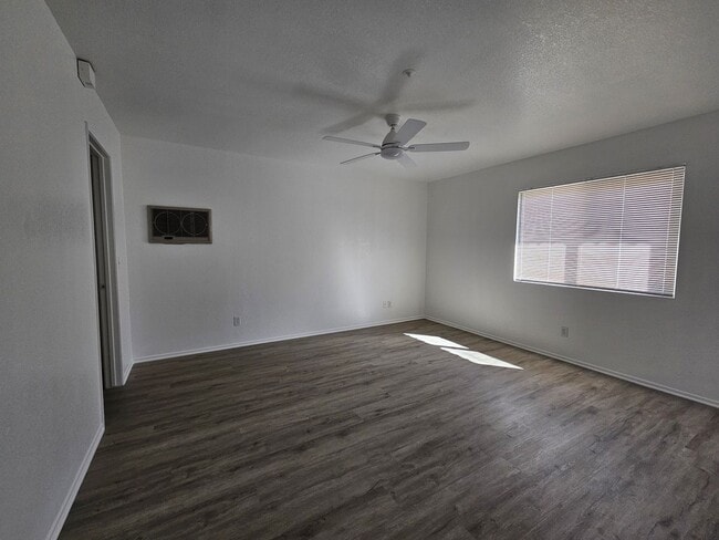 Building Photo - ***ALL BRAND NEW INSIDE***3 BED 2 BATH