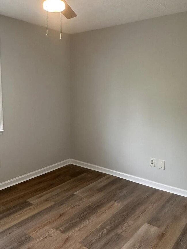 Building Photo - 3317 Oaklyn Ct