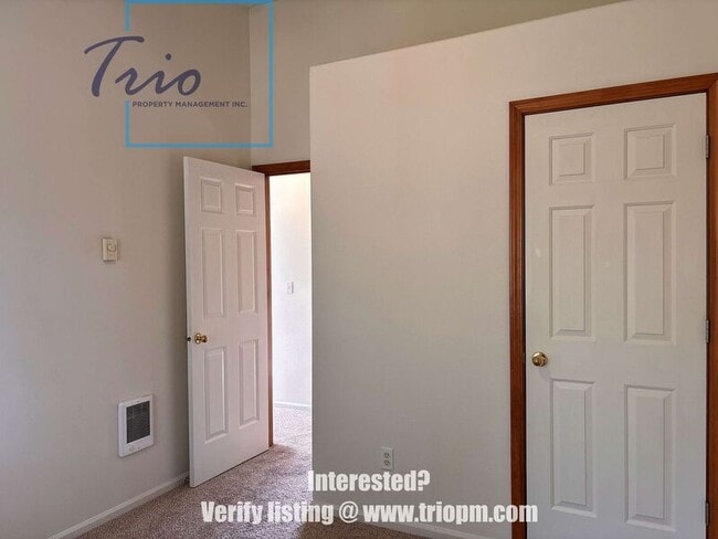 Building Photo - 457 Autumn Ave