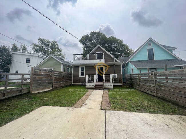 Building Photo - Renovated 4 Bed, 2.5 Bath Home in Beautiful Bates Hendricks, Just Blocks from Downtown!