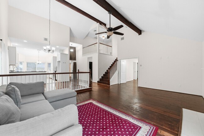 Building Photo - 13619 Braeswest Dr