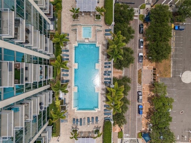 Building Photo - 777 N Ashley Dr