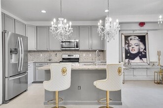 Building Photo - 455 NW 33rd Ln