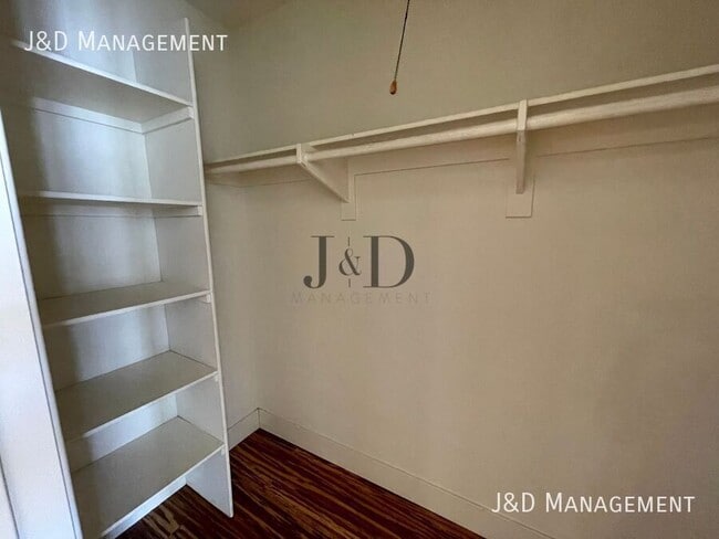 Building Photo - 7747 Margerum Ave