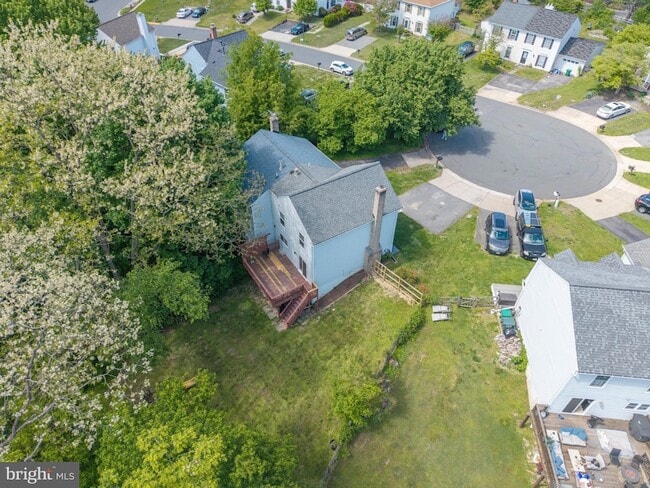 Building Photo - 11 Noblewood Ct
