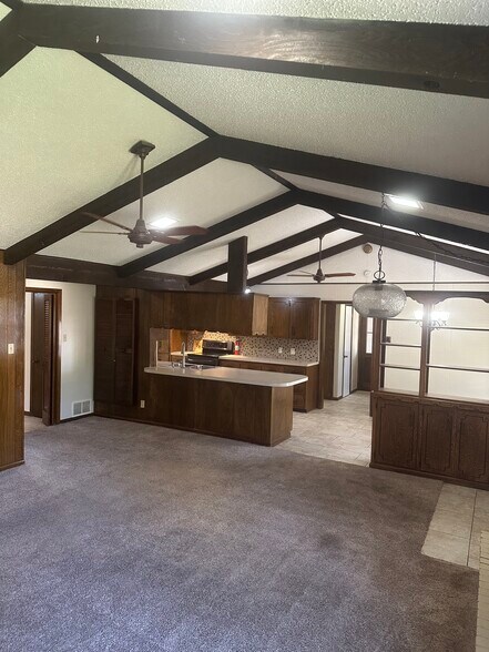 Building Photo - 2926 Briargrove Ln