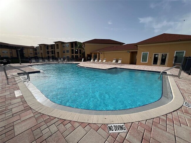 Building Photo - 4333 Bayside Village Dr
