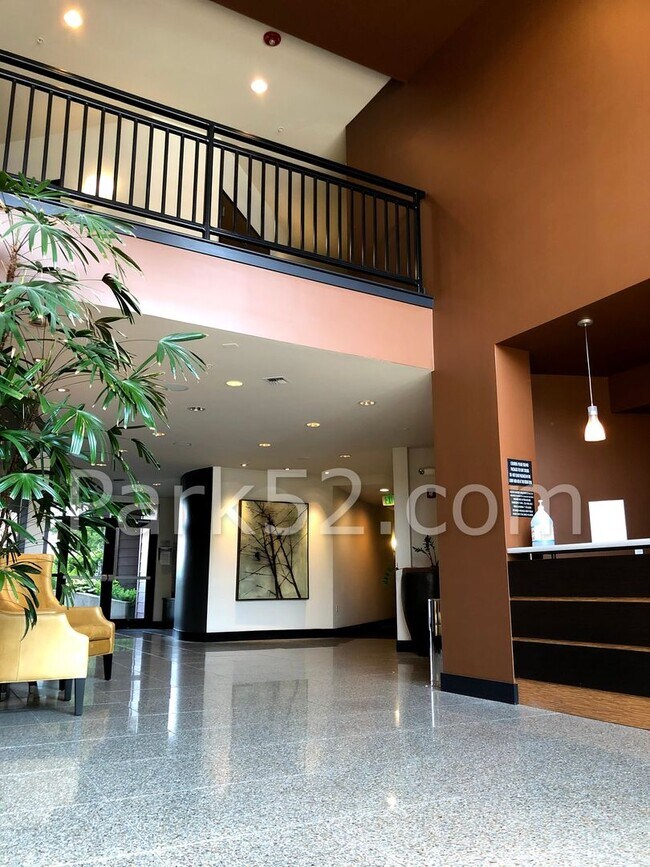 Building Photo - 1 Bedroom Condo in Downtown Tacoma
