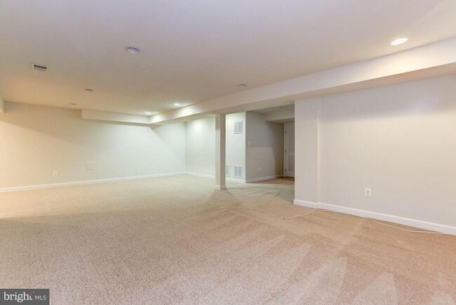 Building Photo - 2705 Mae Wade Ave