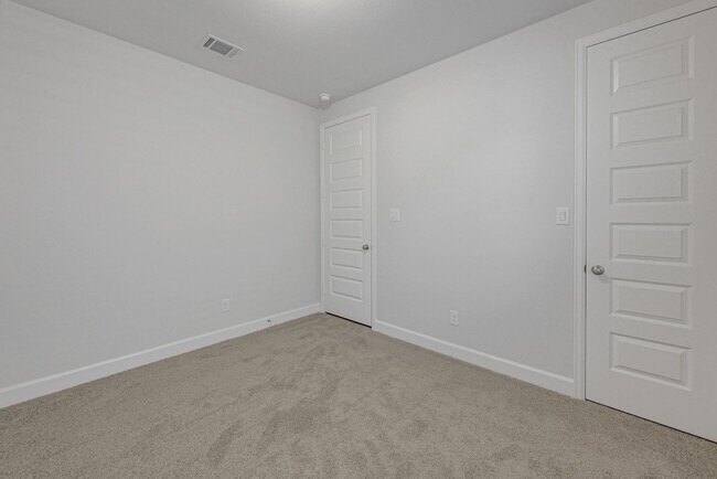 Building Photo - 15835 Bird of Paradise Dr