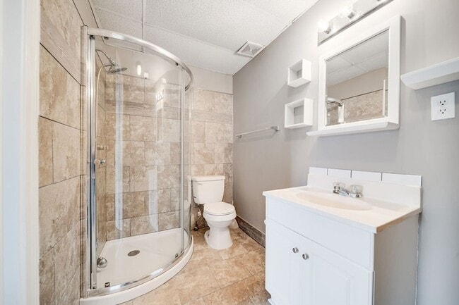 Building Photo - 312 W Schell St