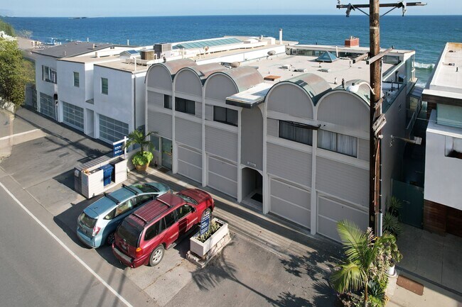 Building Photo - 25234 Malibu Rd