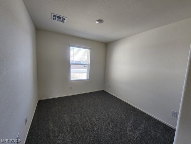 Building Photo - 6062 Lily Gdn St