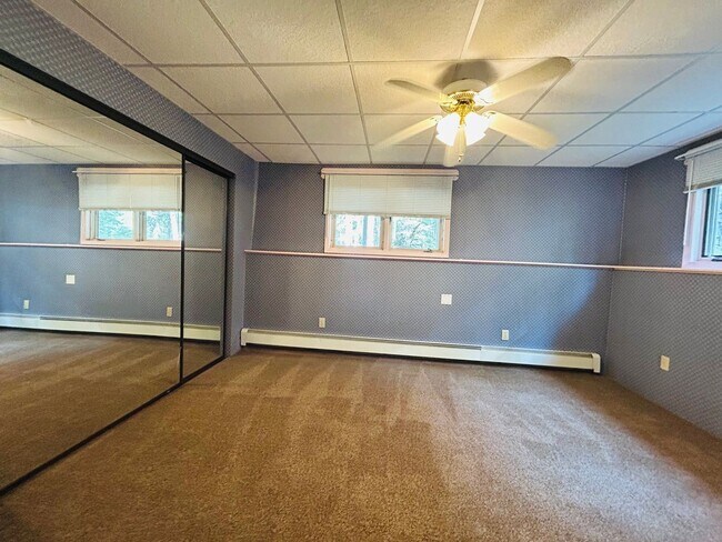Building Photo - 3273 Cache Way