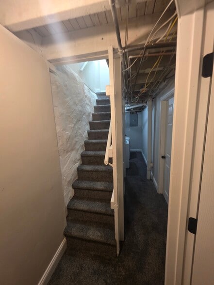 Building Photo - 2126 Kennedy St