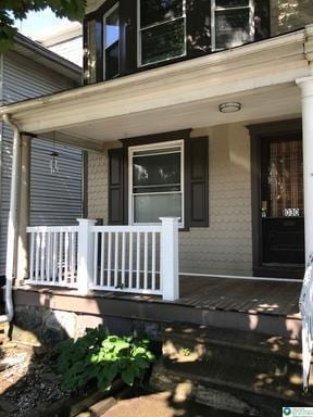 Building Photo - 1030 Center St