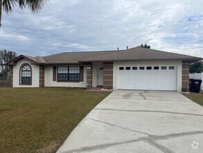 Building Photo - Beautiful 4-Bedroom, 2-Bath Single Family ...