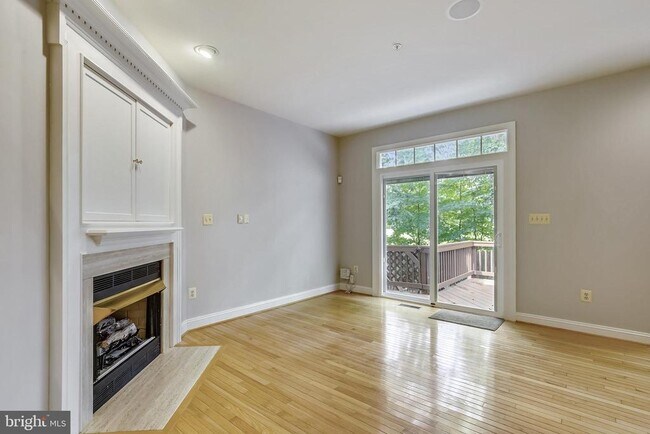 Building Photo - 10555 Tuckerman Heights Cir