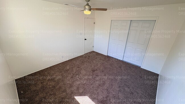 Building Photo - 925 8th St