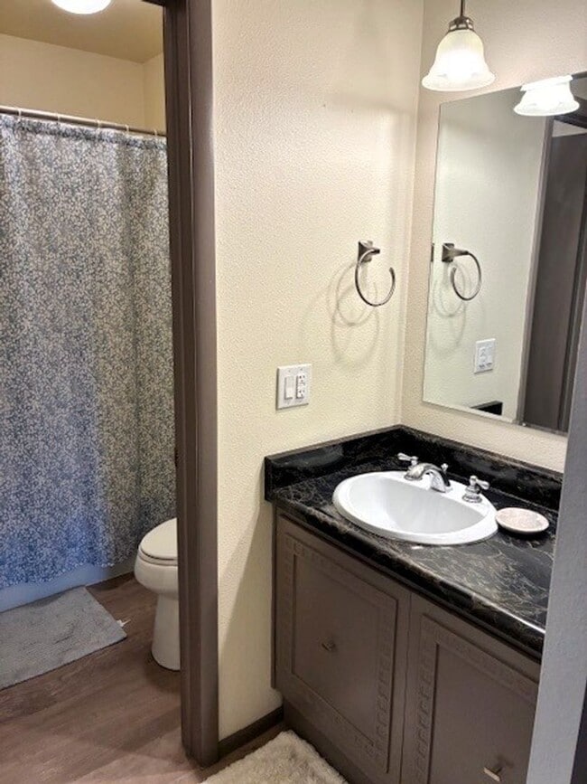 Building Photo - Long Term Rental- Original Dillon Valley E301