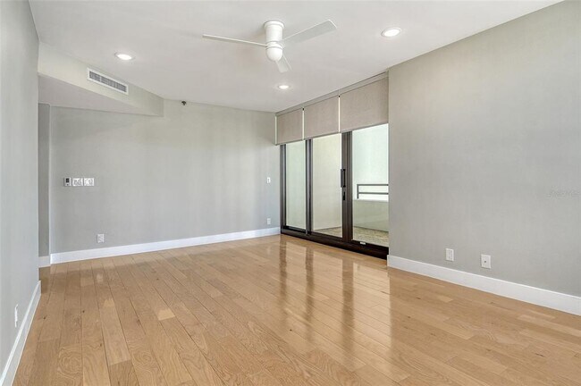 Building Photo - 1255 N Gulfstream Ave