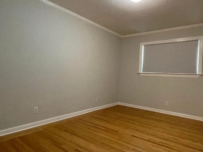 Building Photo - 1210 Santa Paula Ave
