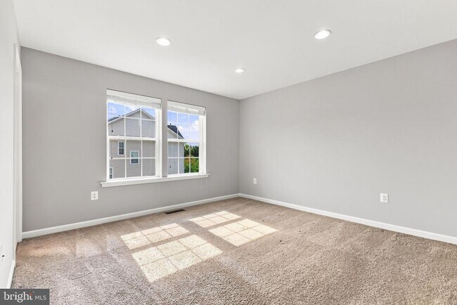 Building Photo - 25678 Pleasant Valley Rd