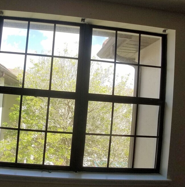Building Photo - FOR RENT! Beautiful 1/1 Pool View Condo @ ...