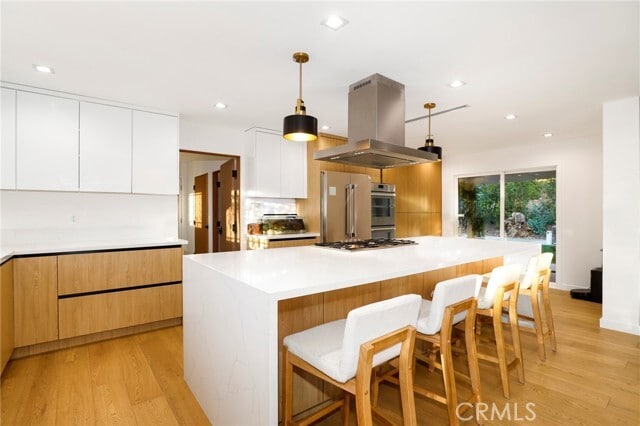 Building Photo - 9742 Farralone Ave