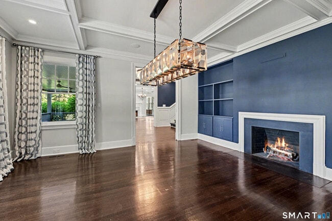 Building Photo - 30 Brookridge Dr