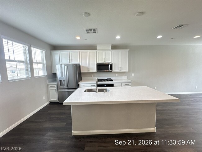 Building Photo - 177 Petaluma Valley Dr