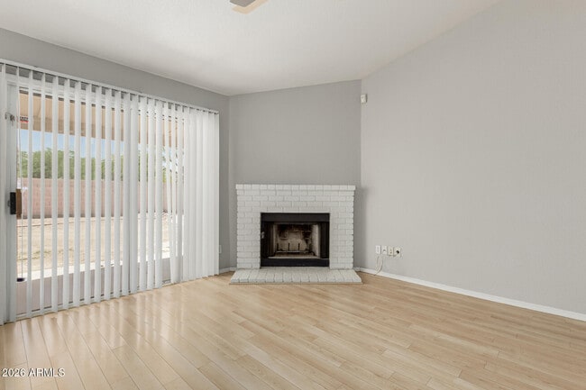 Building Photo - 2243 E Edna Ave