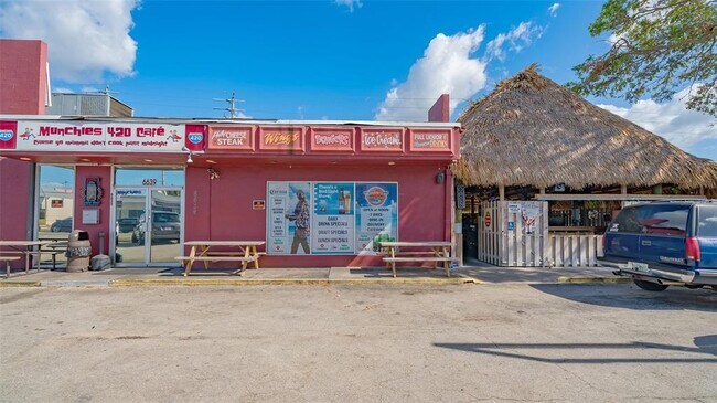 Building Photo - 6758 S Lockwood Ridge Rd